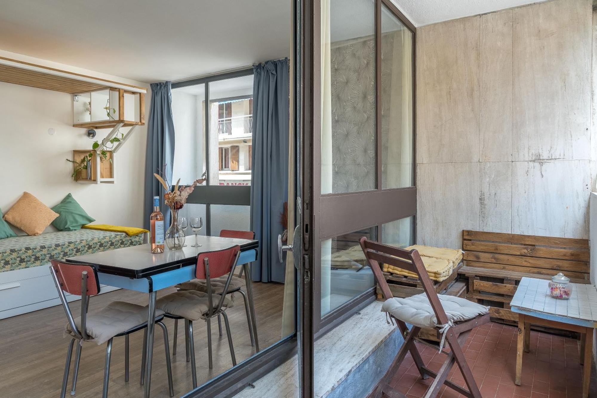 *Las Flores* Joli Studio Avec Balcon Marseille Luaran gambar